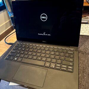 Dell XPS Laptop Silver | Windows | Minor Cosmetic Blemish